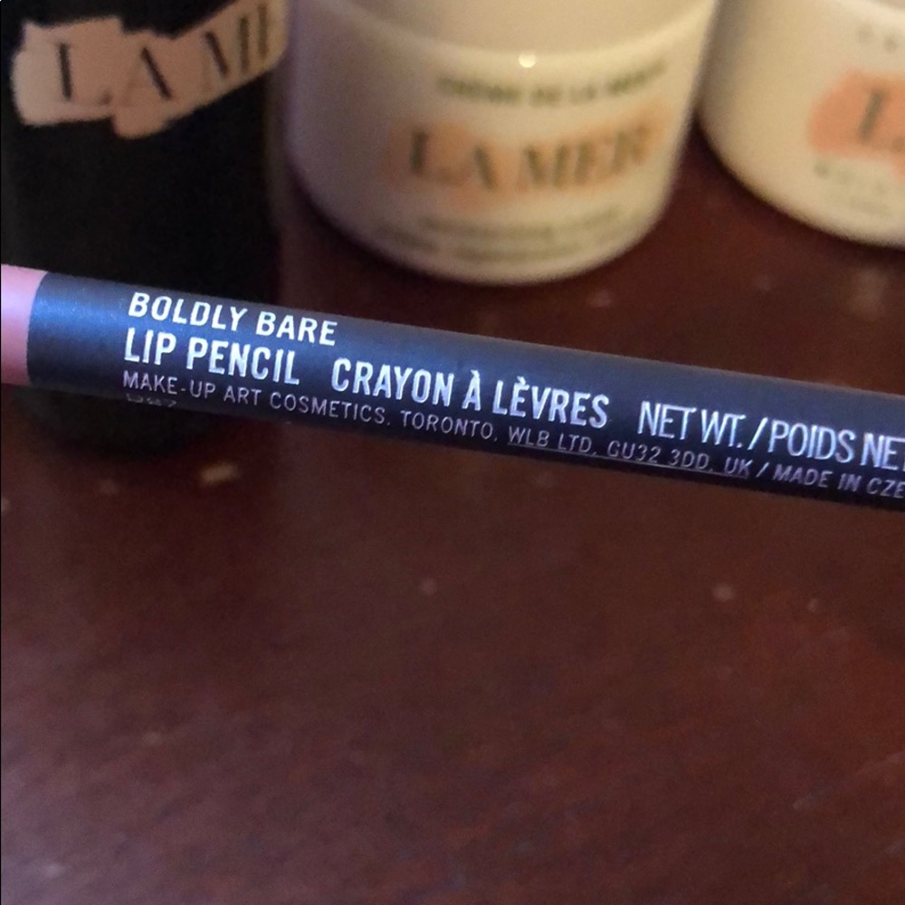 Mac lip pencil - Boldly Bare